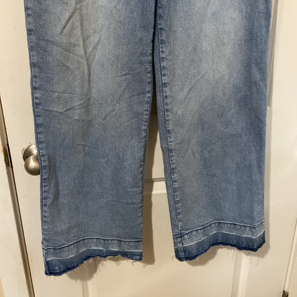 Universal Thread High Rise Wide Leg 16 Regular Jeans - Picture 3 of 7
